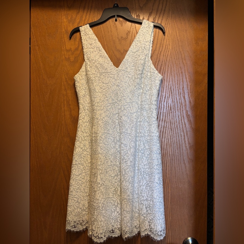 Kensie White Sleeveless V-Neck A-Line Dress